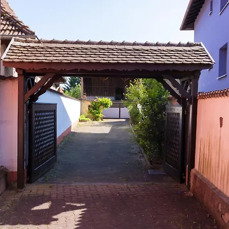 Du Rhin, Le Coin De Mut En Alsace Proche Europa Park * Muttersholtz